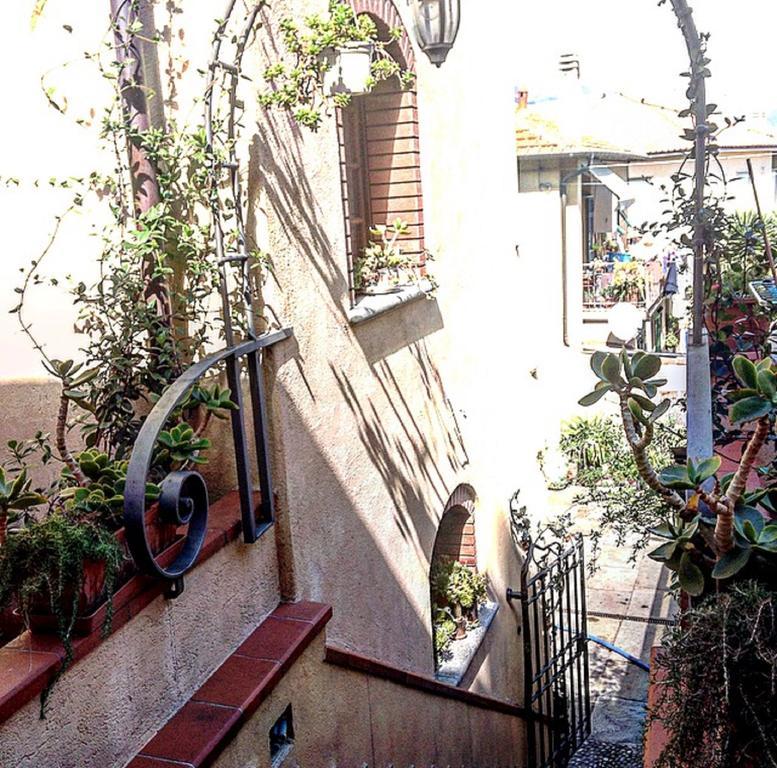 Agriturismo Del Pigato - Bio Vio Albenga Exterior foto